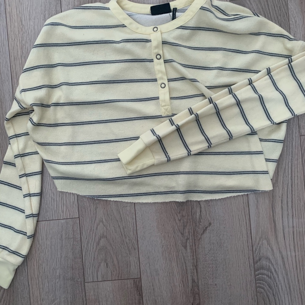 Urban Outfitters crop top